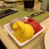 sugary sorbets instead of ice cream at Wynn Hotel - The Buffet in Las Vegas