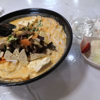 Laksa at Flourish Cafe 繁荣素食咖啡厅 in West Singapore