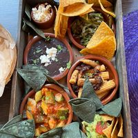 Starter with several dips at Sabor Sabor in Rotterdam