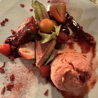 Strawberry and lemon cheesecake   at Sæta Svínið Gastropub in Reykjavik