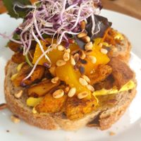 Vegan chicken curry sandwich 😋 at First Eet in Arnhem