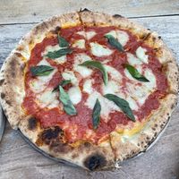 Pizza Margarita  at Pizza Papi in Tulum