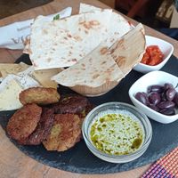 The small size Meze-plate at Noja in Prizren