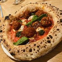 Vegan meatball pesto pizza  at 60 Seconds to Napoli in Essen