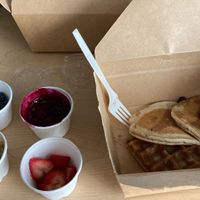 perfect breakfast in my hotel room 😋 #Veganuary at SoBe Vegan in Miami Beach