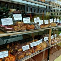 Many vegan choices at Landbageriet - Naturbageriet in Copenhagen