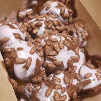 "Vegan Lila Pause" at Keenkies in Athens