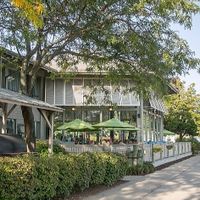 Outdoor Area at Waterfront Restaurant at The Abbey Resort in Fontana-on-geneva Lake