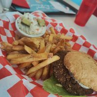 Vegan burger at Diner 45 in Raettvik