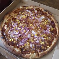 BBQ vegan pizza at Spanish Pizza in Madrid