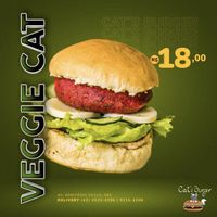 Pão, burger de quinoa, alface americano, palmito, pepino japonês - batata a parte + 3 reais  at Cat's Burger in Ponta Grossa