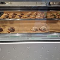 Cinnamon swirls and croisants at Veganista Ice Cream XII in Vienna