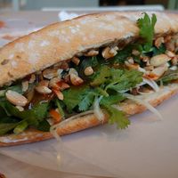 Banh mi sate "kylling" at EatHappy Vegan in Oslo