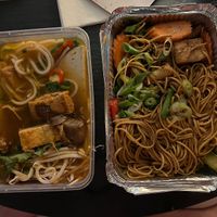 ‘Hue Spicy Suppe’ and 'Stekte Nudler’  at EatHappy Vegan in Oslo