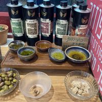 Oil tasting   at Makura in Kerem Maharal