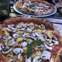 Funghi with vegan cheese  at Cibus Pizzeria in Mallorca