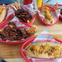  at Bob & Sue in Medellin