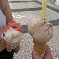 Hazelnut icecream and vanilla and strawberry. Hazelnut is a must order at GeIicia in Lagos