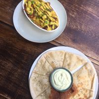 Pizza bread with dip at Froindlichst in Berlin