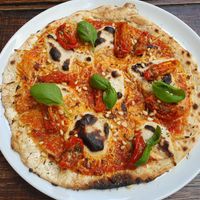 Pizza Mozzi at Froindlichst in Berlin