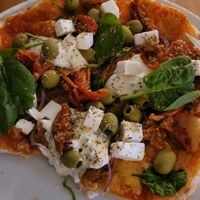 Pizza Greek Leaks at Froindlichst in Berlin