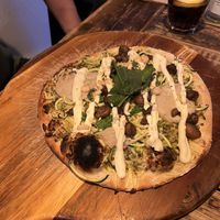 Trüffel‘s Wald - Mandel-Rucola-Pesto, Cashew-Käse, Spinat, Trüffel-Mayo, Champignons   at Froindlichst in Berlin
