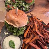 Burgers   at Froindlichst in Berlin