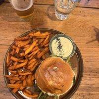 Chicken & Asparagus burger - seasonal special  at Froindlichst in Berlin