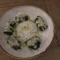 Reis in Weinblättern #Veganuary at Apostel's in Munich