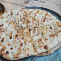 Grilled pita bread made from wheat, wholemeal or maize (3,10€) at Apostel's in Munich