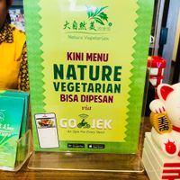 You can order food delivery via Go Jek at Nature Vegetarian Restaurant 大自然美蔬食馆 in Batam