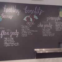 Benefits of (vegan!) ingredients at Lolo's Bowls in Libertyville