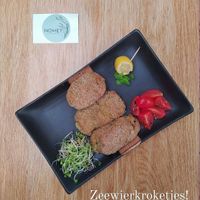 Uit de oven zien ze er wat minder uit, maar ze zijn even heerlijk! at Nomet  in Bruges