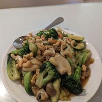Mixed veggies with cashews and tofu at Loving Hut in Elk Grove