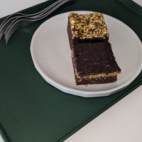 pistachio & dubai brownies at Jisok in Seoul