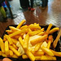 Extra Pommes und so viel vegane Mayo wie ich wollte at My Curry Wurst in Cologne