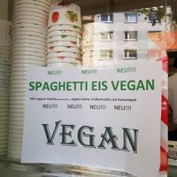 Spaghetti Eis Vegan at Eiscafe Olimpio in Frankfurt