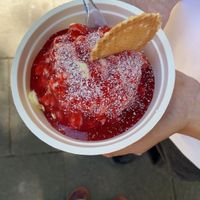 (Waffel ist nicht vegan!)  at Eiscafe Olimpio in Frankfurt