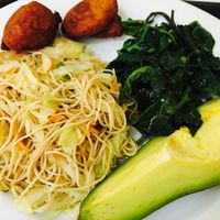 Noodles, avocado, spinach at Loving Hut in Panama City