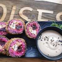 Marinated baked tofu, beetroot, mango, vegan teriyaki mayo, sesame mix at Tru Story in Hannover