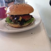 Hamburguesa teriyaki at Loving Hut - Xalapa in Xalapa