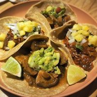 Tacos pastor veggie y tinga de setas at Surfin' Tacos in Bilbao