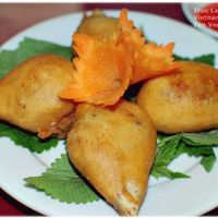 fried taro cakes at Truc Lam Trai in Hanoi