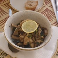 Cogumelos à bulhão pato at Dona Tengarrinha in Beja