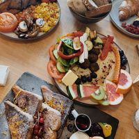 Full English, Mezze, French Toast, Croissant with Jam   at Esskalation in Bonn