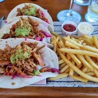 Pulled jackfruit soft tacos at Cafe Mint in Mallorca