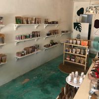 Small shop with organic products at Com Amor in Holbox