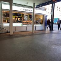 Exterior at Brezelkönig in Morges