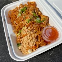 Pad Thai Noodles (13€) at Také in Ghent