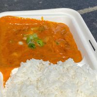 Yellow Curry + Rice (13€) at Také in Ghent